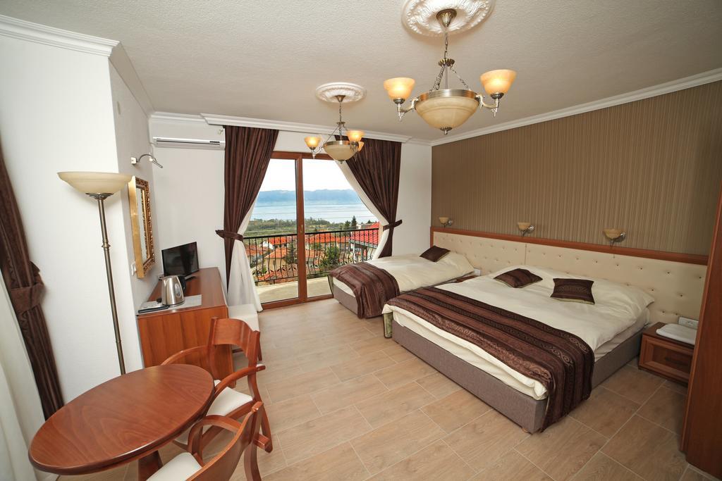 Apartments Risteski Ljubaništa Værelse billede