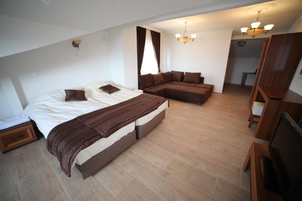 Apartments Risteski Ljubaništa Værelse billede